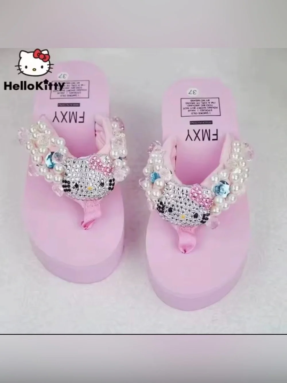 BRAND NEW✨ Y2K Hello Kitty Rhinestoned Pink Platform Flip Flop/ Sandals🎀